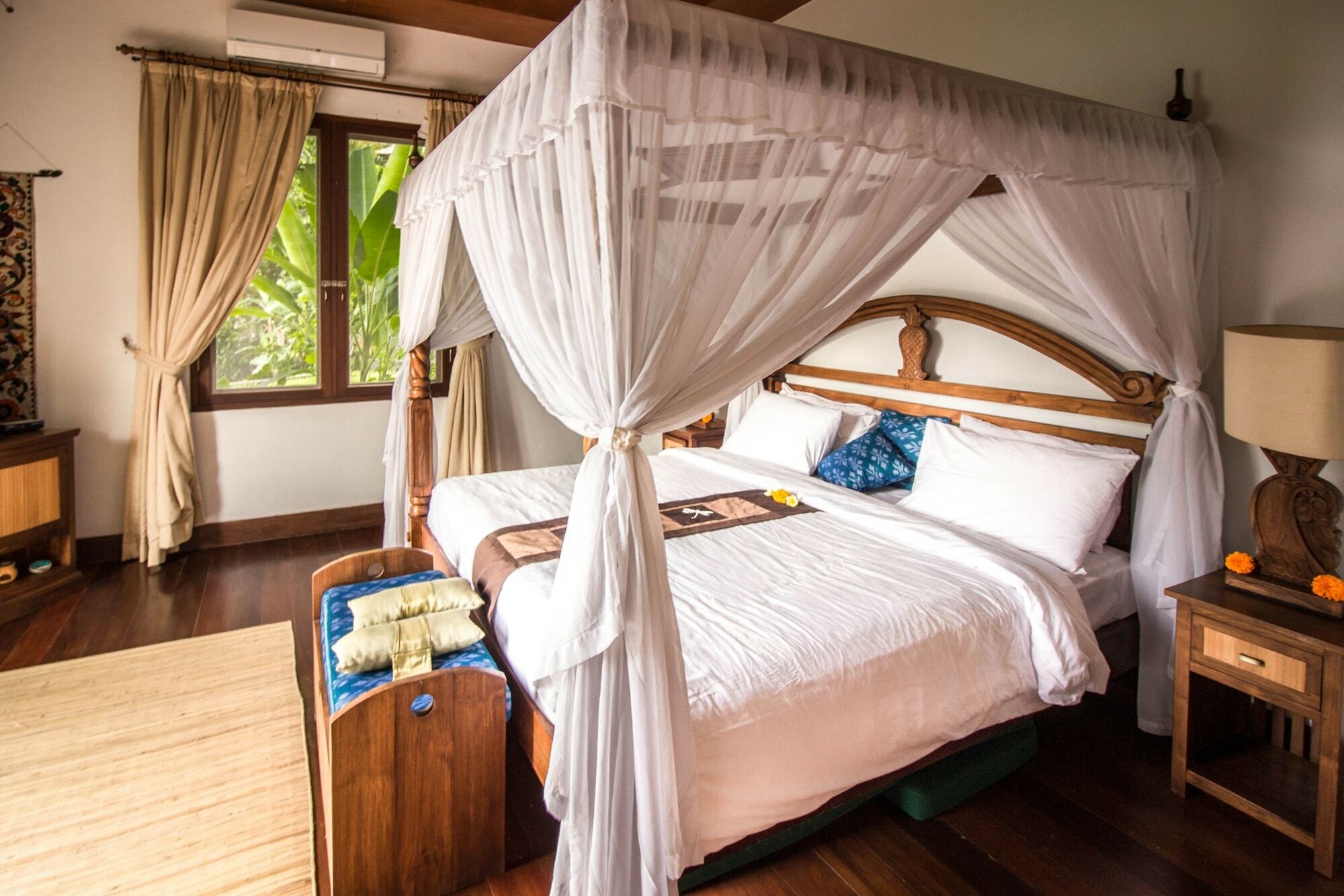 Samaki Villa